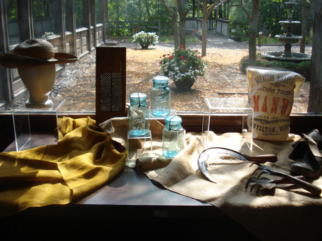 http://www.morrisoncountyhistory.org/museumpics/buildex14.jpg A vegetable grater is leaned against the window.
