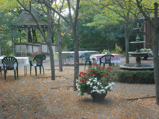 http://www.morrisoncountyhistory.org/museumpics/ggala14.jpg Tables in the courtyard, Garden Gala, September 13, 2009