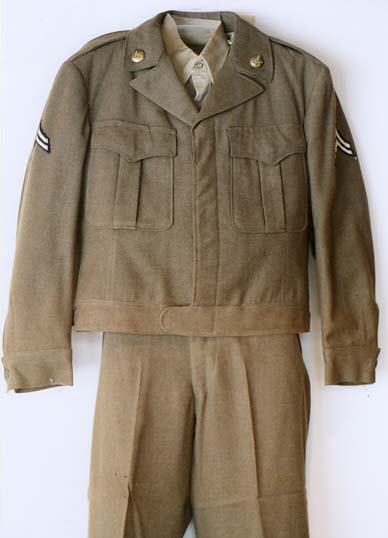 http://www.morrisoncountyhistory.org/museumpics/koreanuniform.jpg Urban Posers Korean War uniform. Photo by Mary Warner, c. 2006, Morrison County Historical Society.